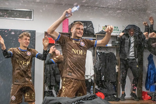 并从战术稳 并从战术稳